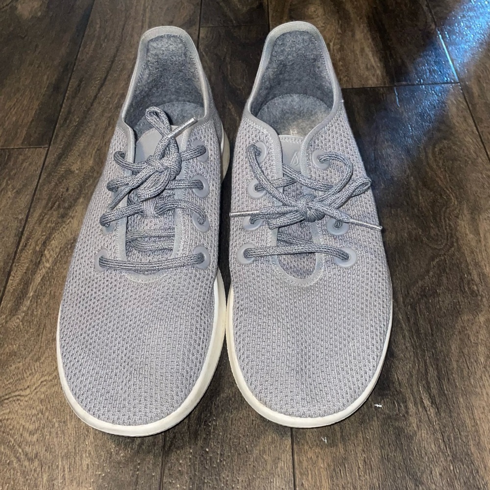 allbirds Men’s Light Gray Athletic Shoes